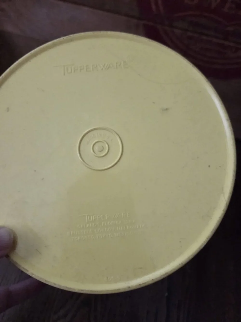 Vintage Tupperware Yellow 8.5